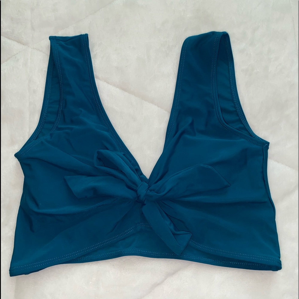 4 bikini tops